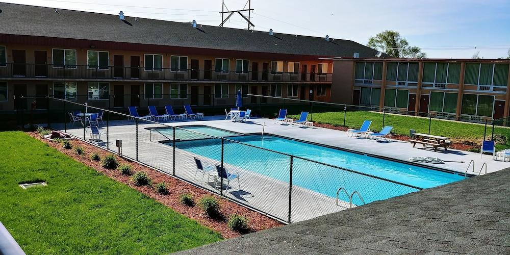 Quality Inn & Suites Ogallala Extérieur photo