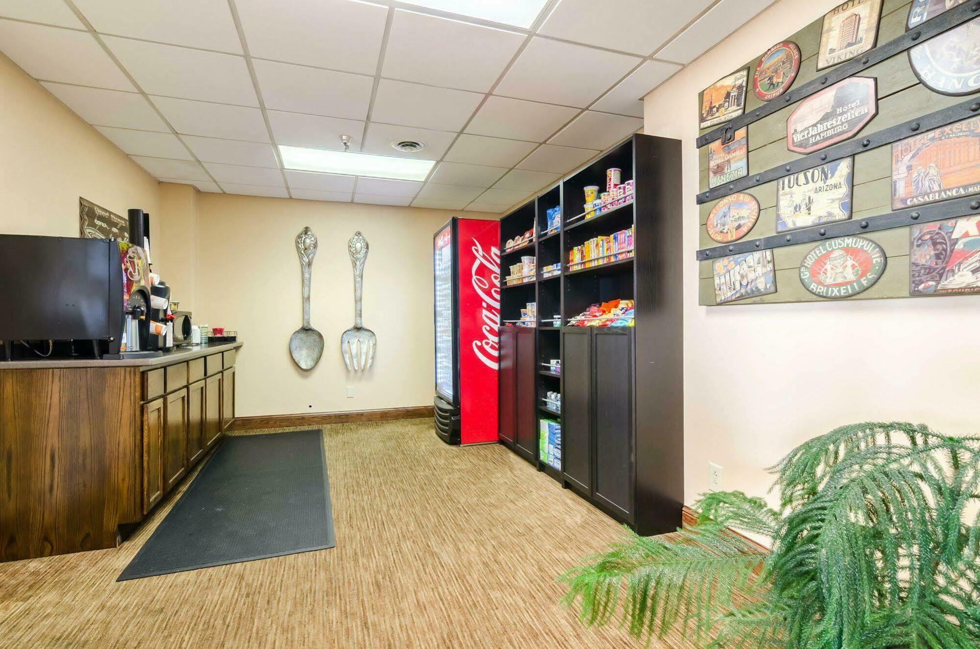 Quality Inn & Suites Ogallala Extérieur photo