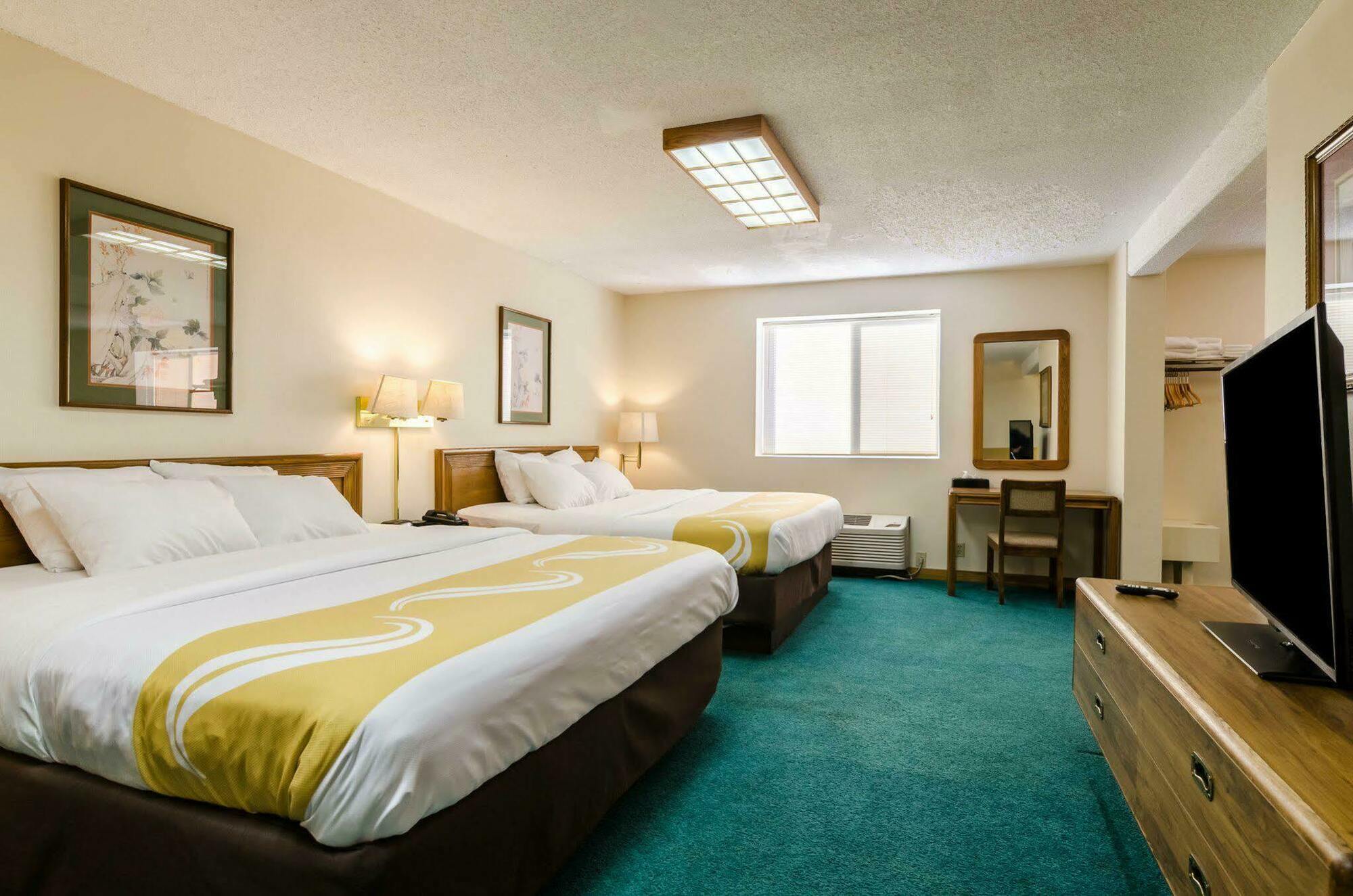 Quality Inn & Suites Ogallala Extérieur photo
